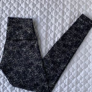 LULULEMON LUON LEGGINGS!